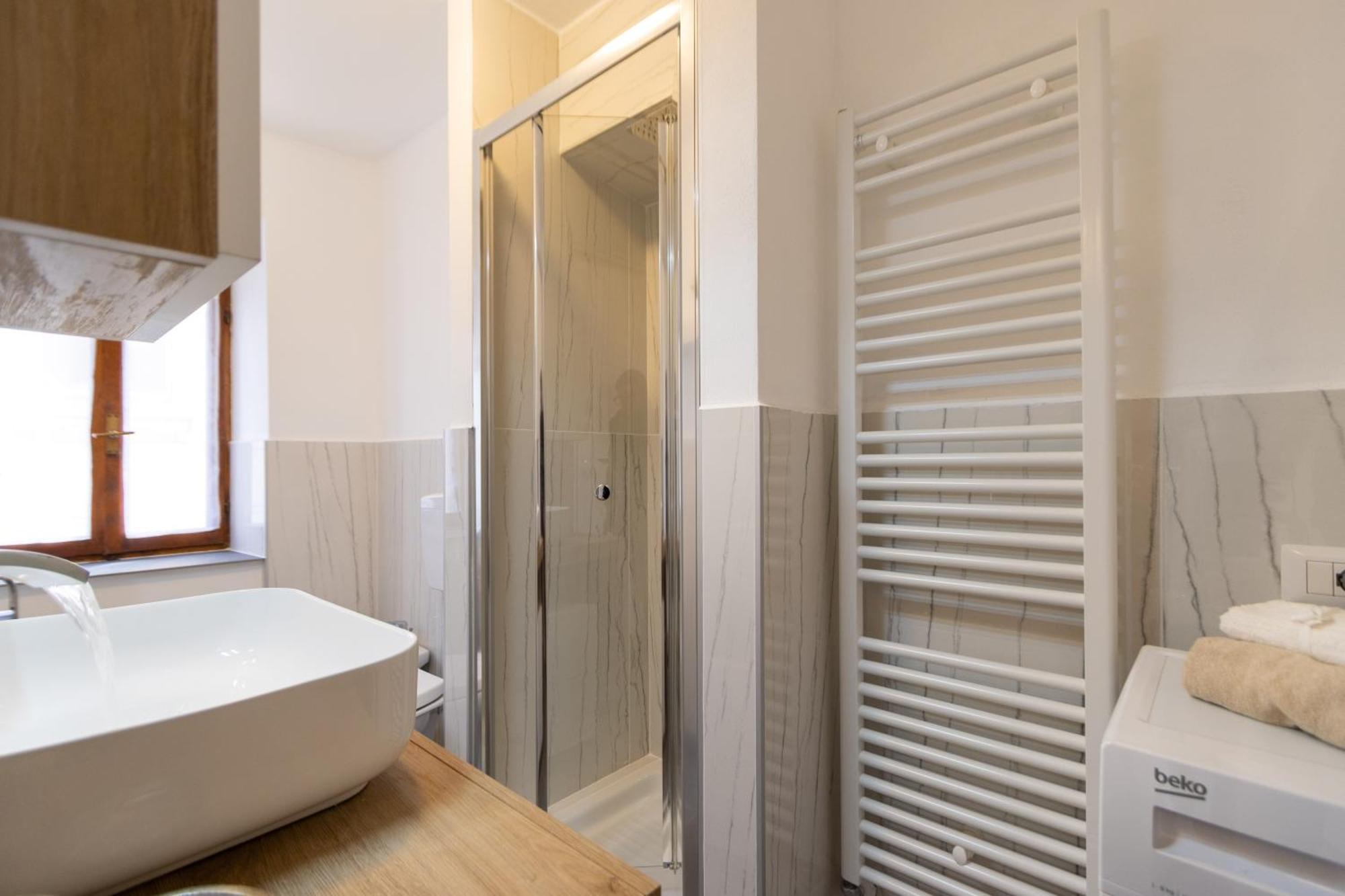 Golden Lake - Luxury Apartment ☆☆☆☆☆ - 100M From The Lake Baveno Exterior foto